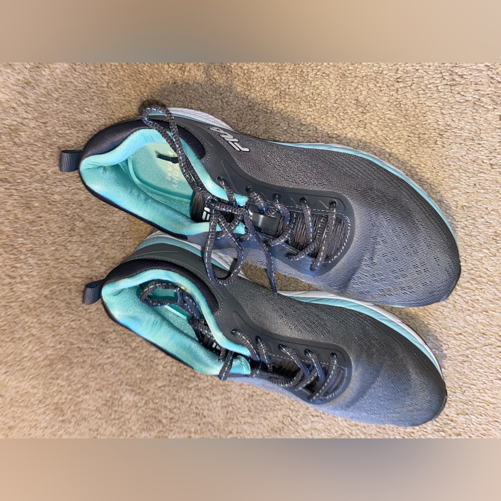 Filas - Picture 2 of 4